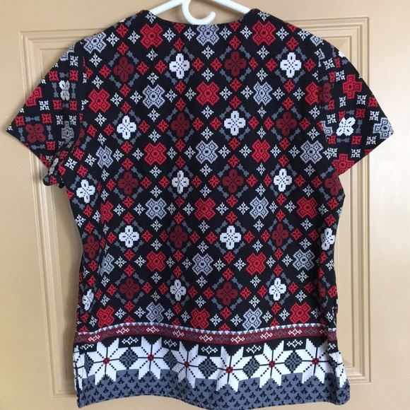 Scrub Top - Picture 2 of 3